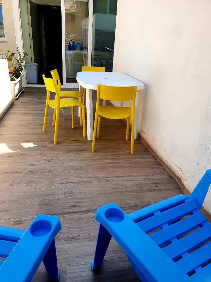Beach Apartments Marina Di Ragusa Exterior foto